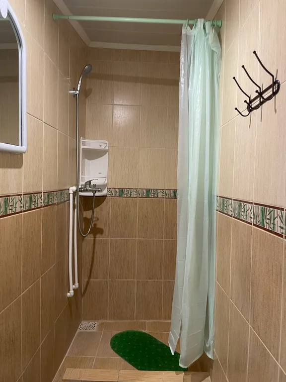 Однокомнатный коттедж со своей беседкой-кухней