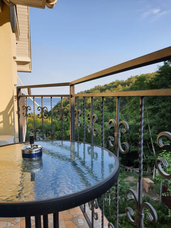 Квартира Комната — аренда посуточно в Лазурное