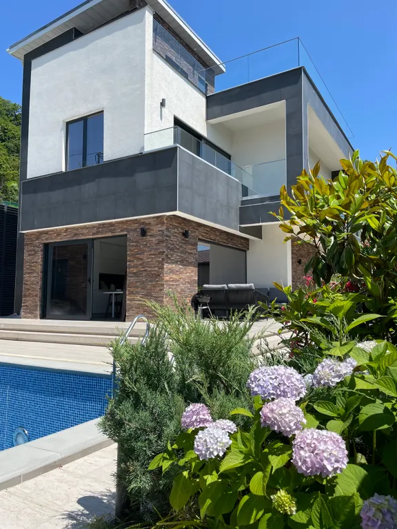 3-комнатный Дом