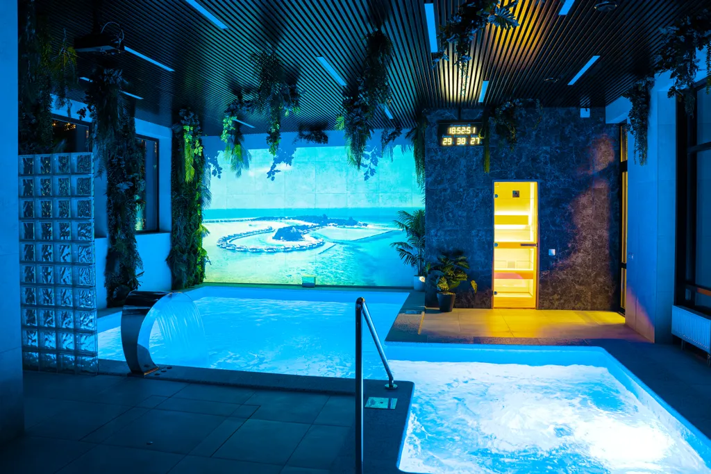 Уникальная локация-отдельный этаж из 3 комнат в спа-комплексе