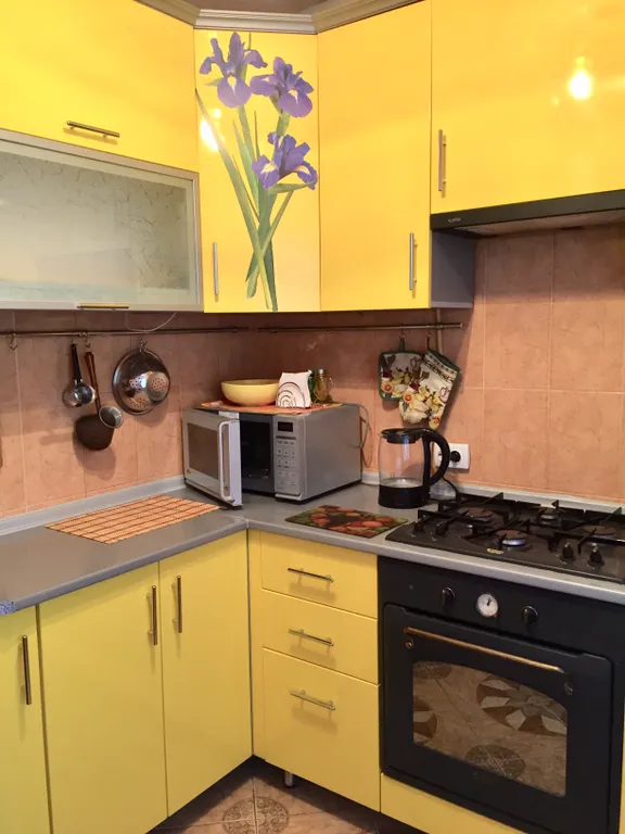 Трёхкомнатная квартира с видом на горы и с индивидуальным двориком