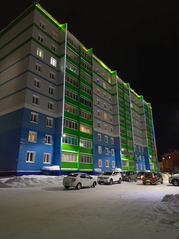 Рядом ТЦ Оазис Плаза, Окружная больница, Смотровая поликлиника