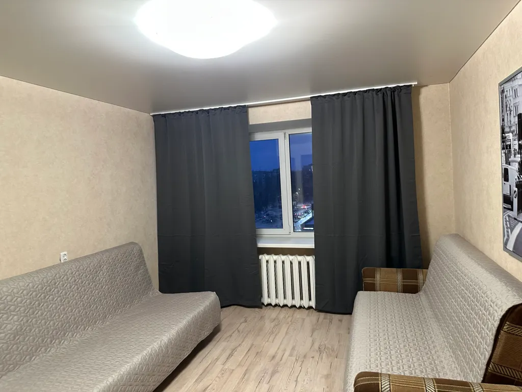 Двухкомнатная квартира рядом с Быстрицей