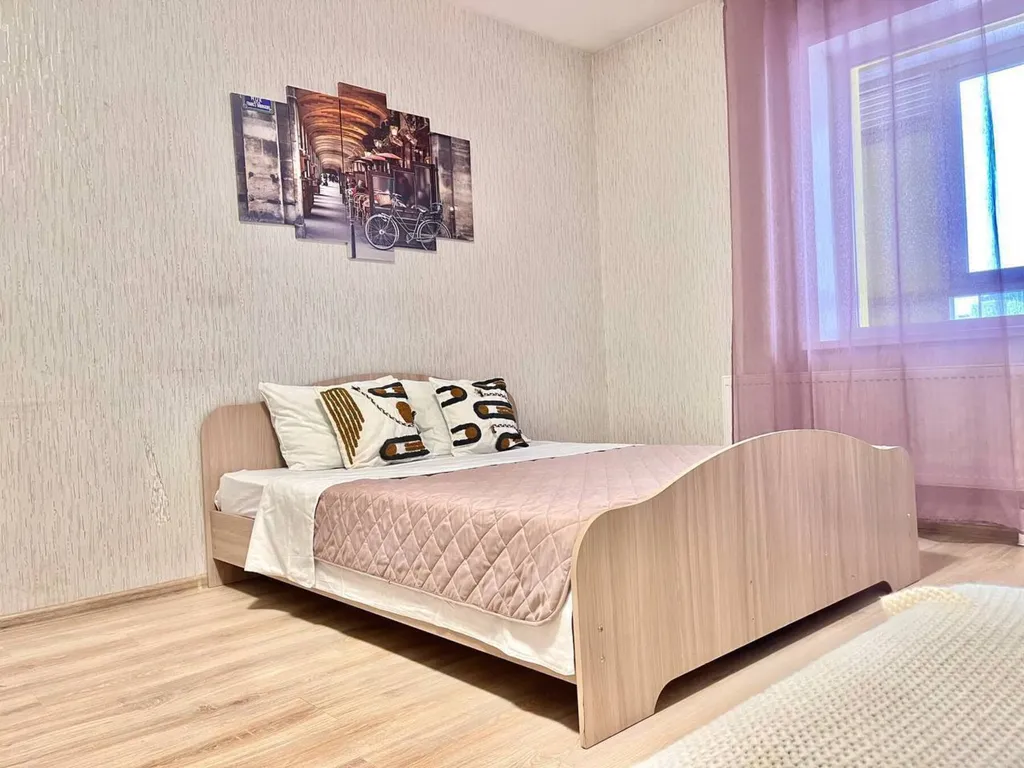 Студия Апарт Гулливер с лоджией в центре