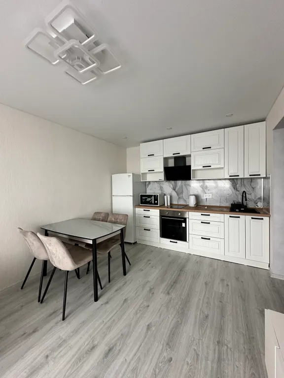 Уютная квартира в центре города — аренда посуточно в Уссурийск