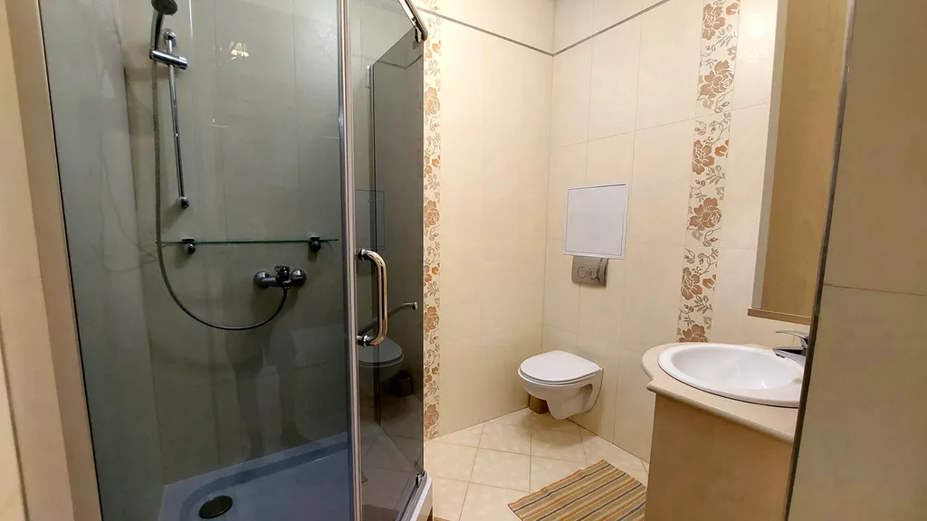 Большая уютная квартира с видом на море