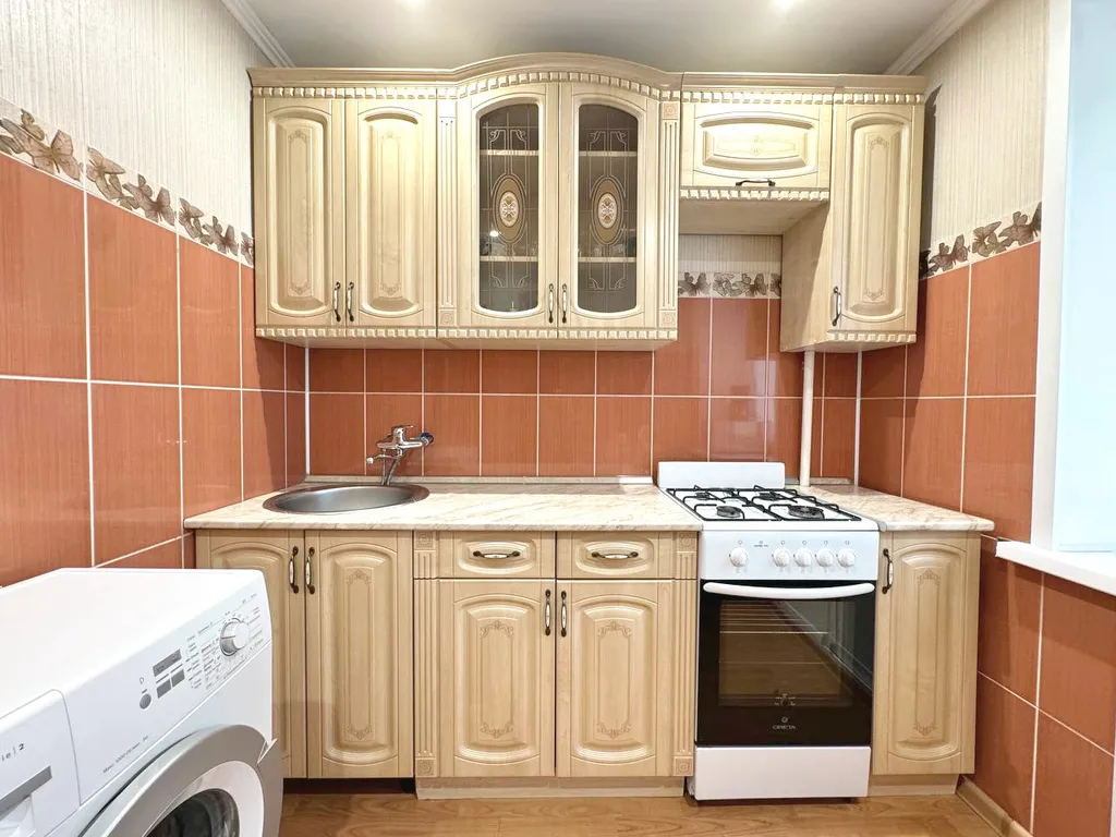 Двухкомнатная квартира в центре на Дзержинского