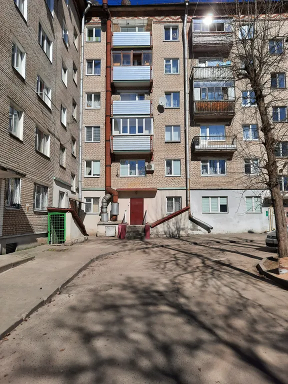 Тихая квартира в самом центре города, окна во двор, рядом парковка