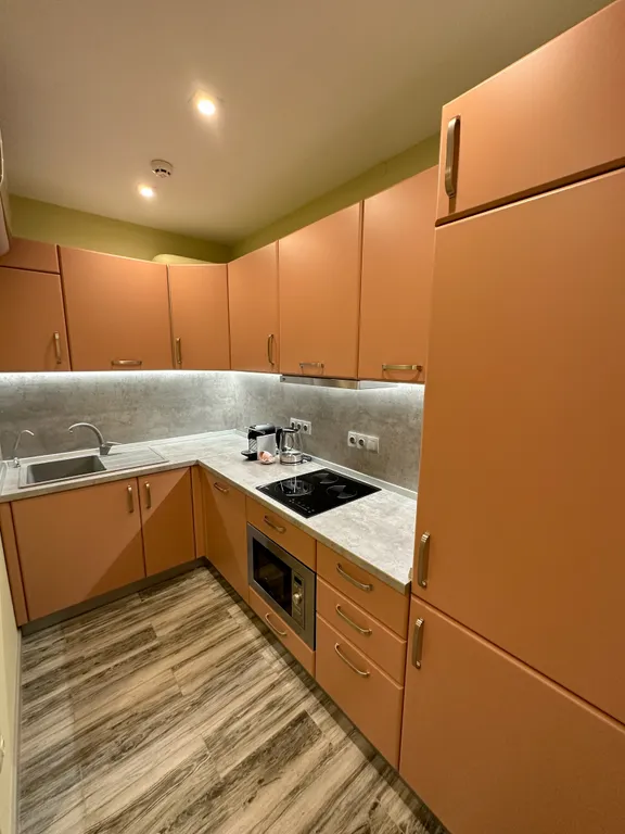 Двухкомнатный Апартамент класса ДеЛюкс с отдельной спальней и кухней