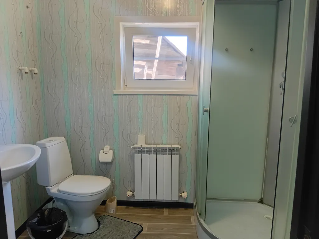 в ПУГАЧЕВЕ .Уютный частный дом с парковкой, тихий район