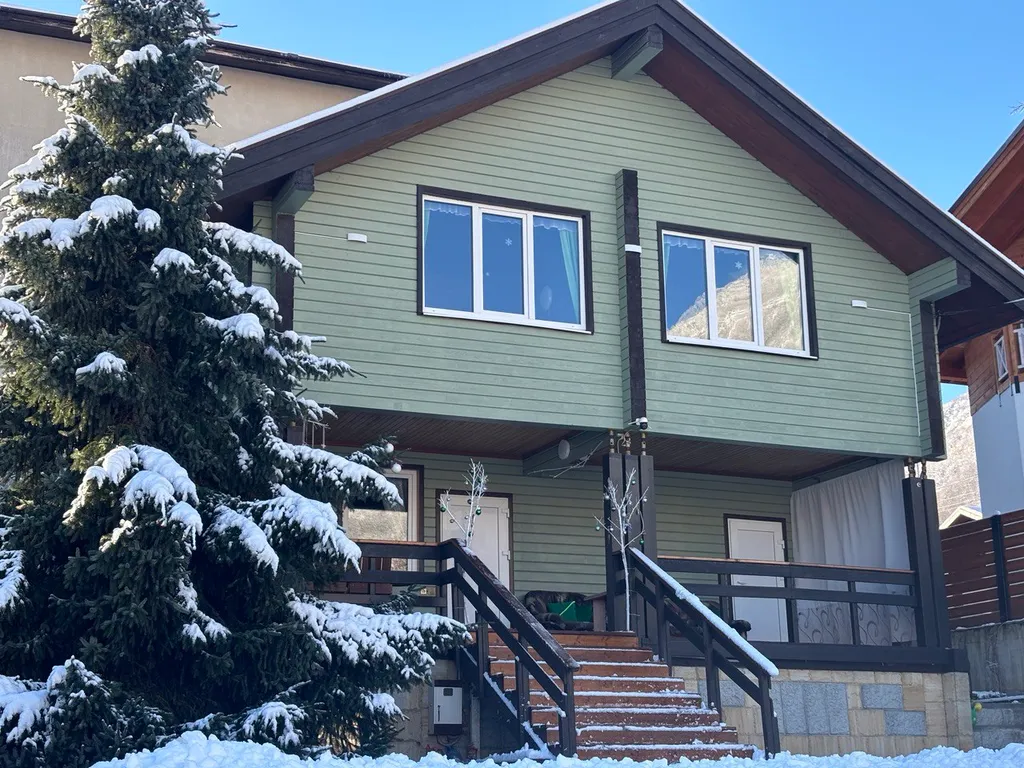 Коттедж Дом в центре — аренда посуточно в Красная Поляна