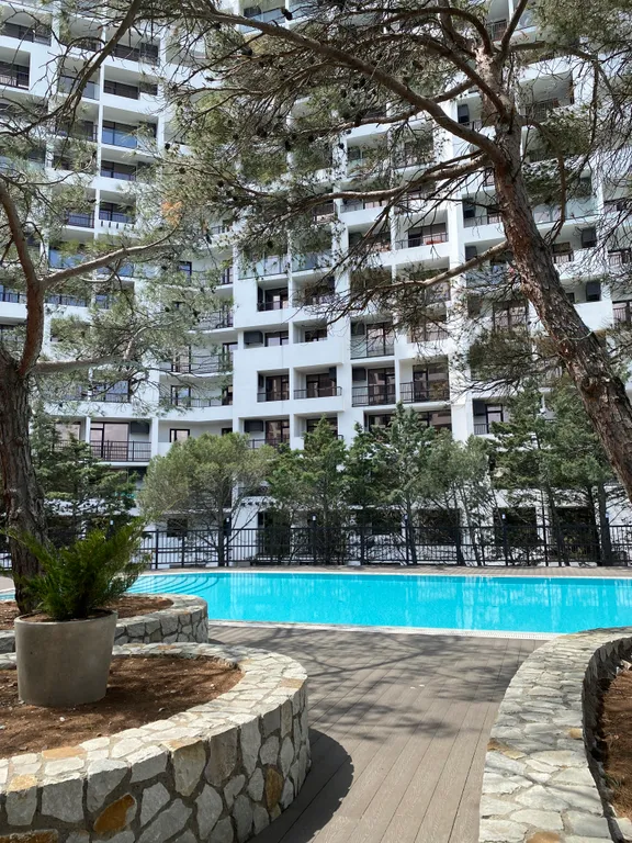 Студия с бассейном на семью с 2-3 детьми