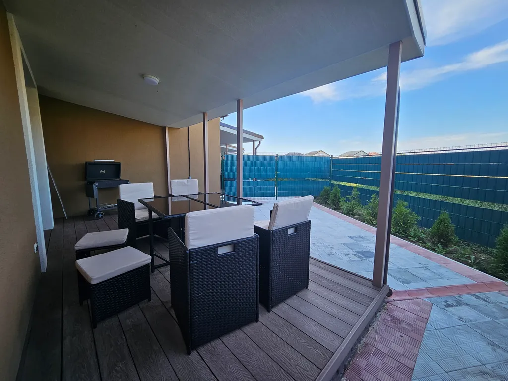 Домик у моря с зоной барбекю