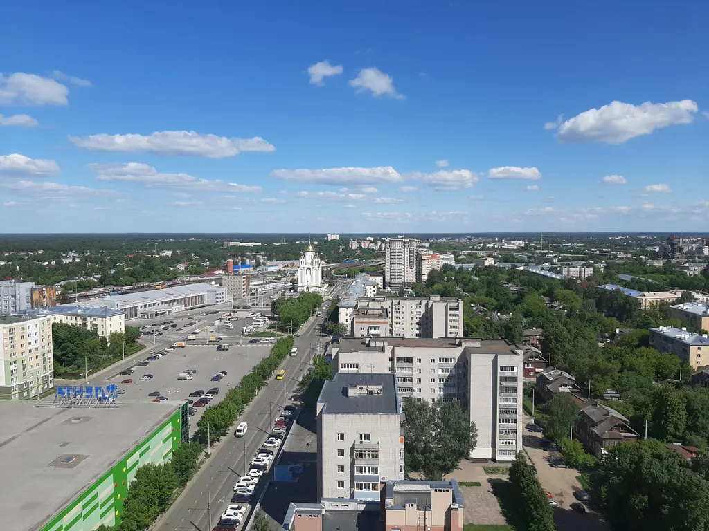 Завораживающий вид с 21го этажа в шаговой доступности от жд вокзала