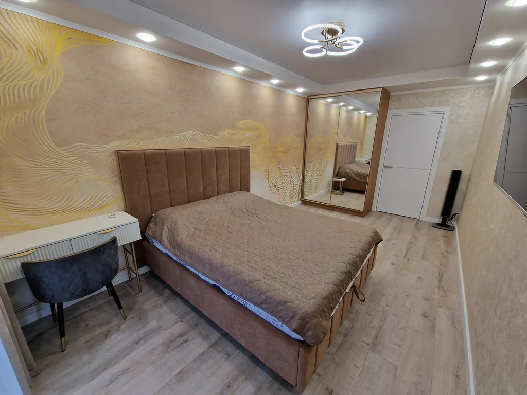 Квартира с ремонтом и видом на озеро Мойнаки