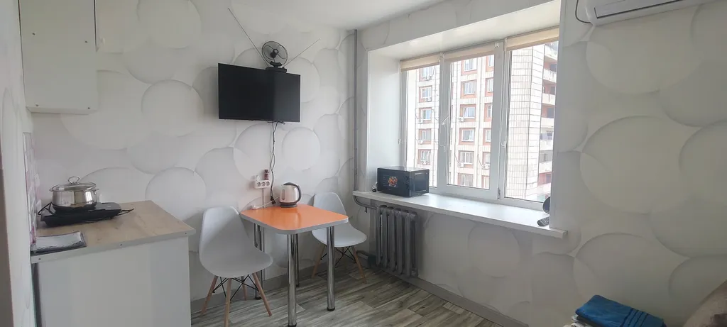 Уютная гостинка рядом с Микрохирургией