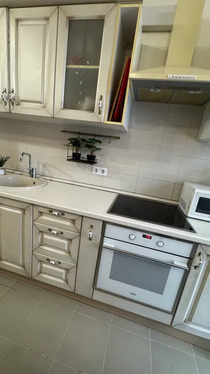 Уютная, новая студия