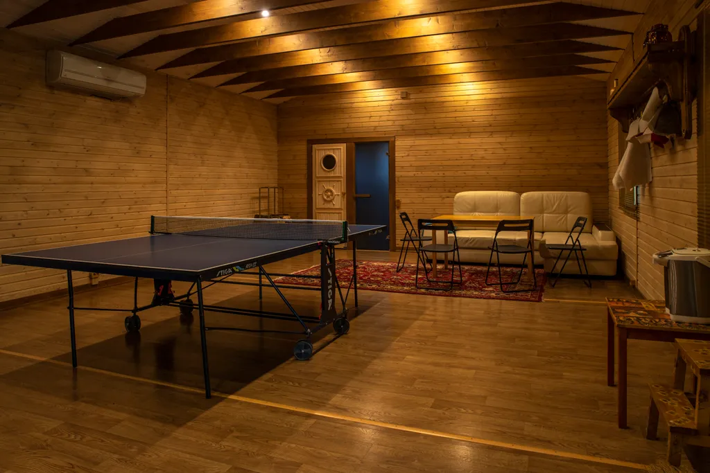 Уютный коттедж с балконом на шесть человек на берегу озера Селигер