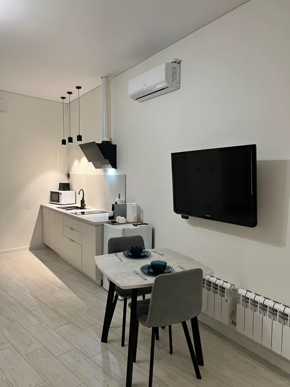 Видовая студия в историческом центре с видом на набережную и реку