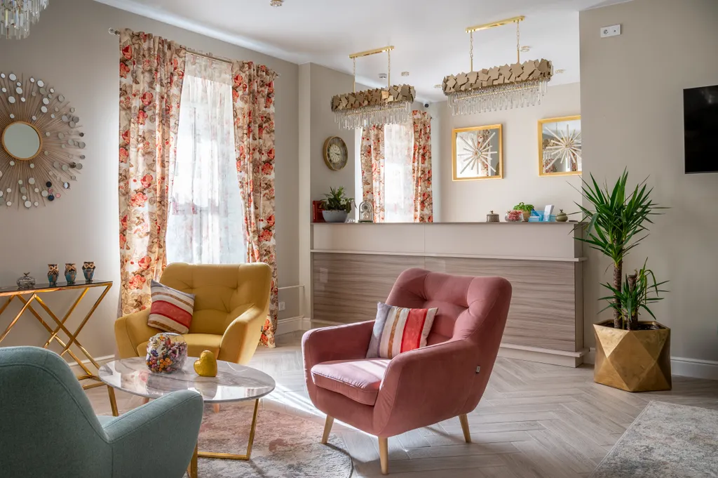 Amato hotel