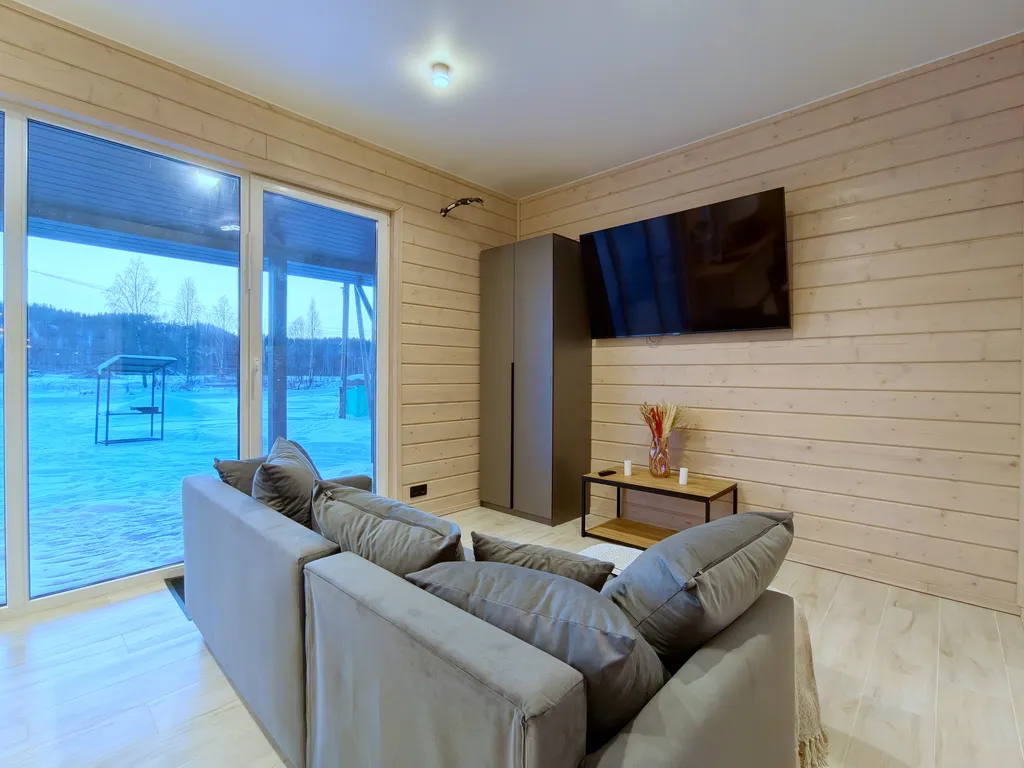 Коттедж Таунхаус на Красном озере — Светлое