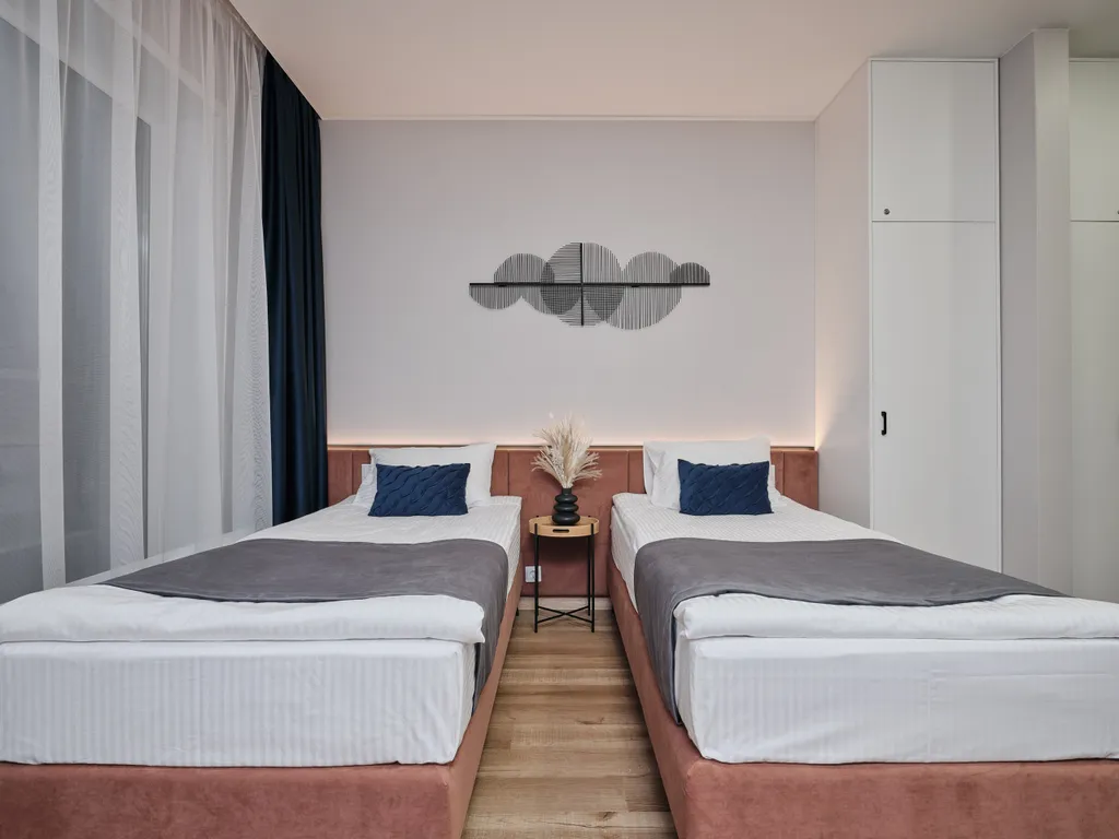 Комфортные апартаменты с балконом в комплексе бизнес-класса Пилигрим