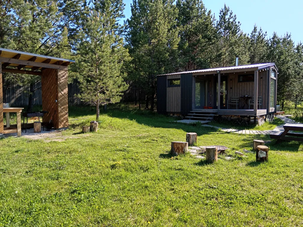 Домик с баней и купелью на дровах на участке 20 соток