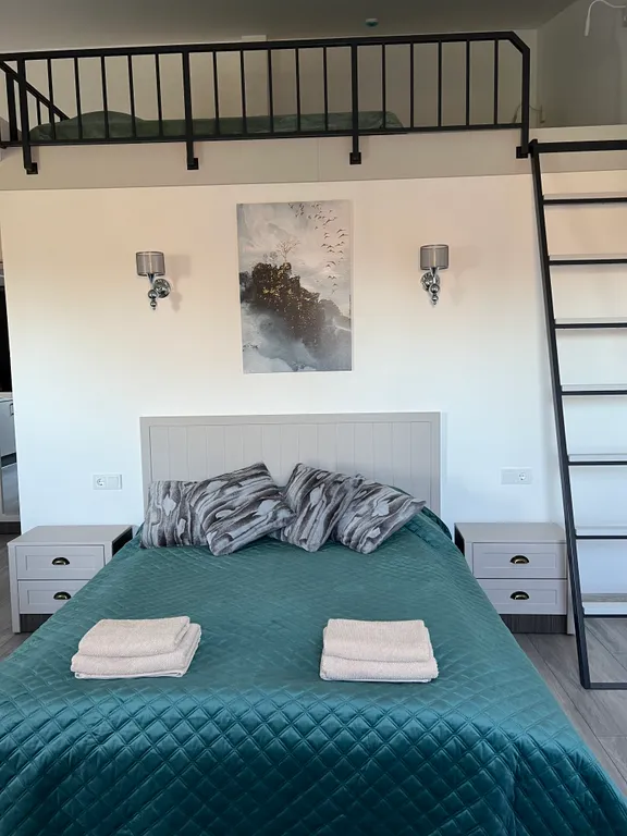 Студия с видом на море