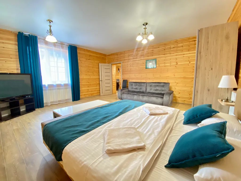 Апартамент С, Семейный