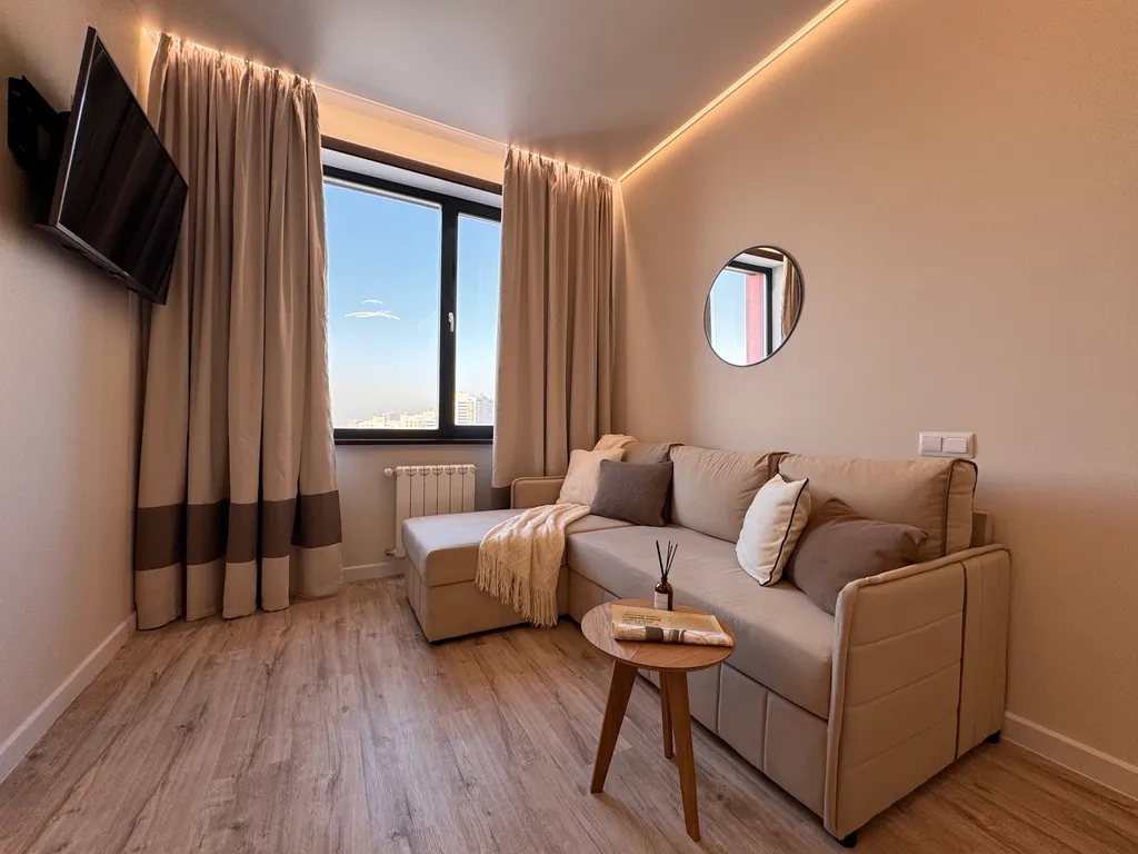 Роскошная квартира у ТРЦ Аура в новом доме