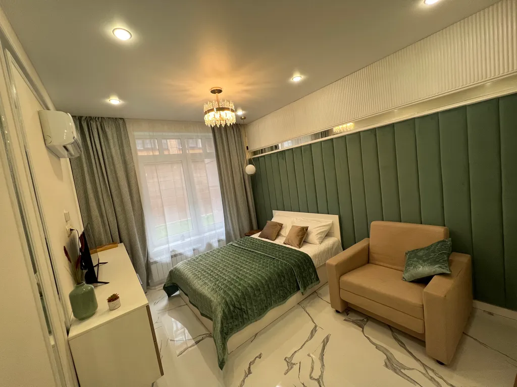 Красивая студия в центре, рядом Белоусовский парк