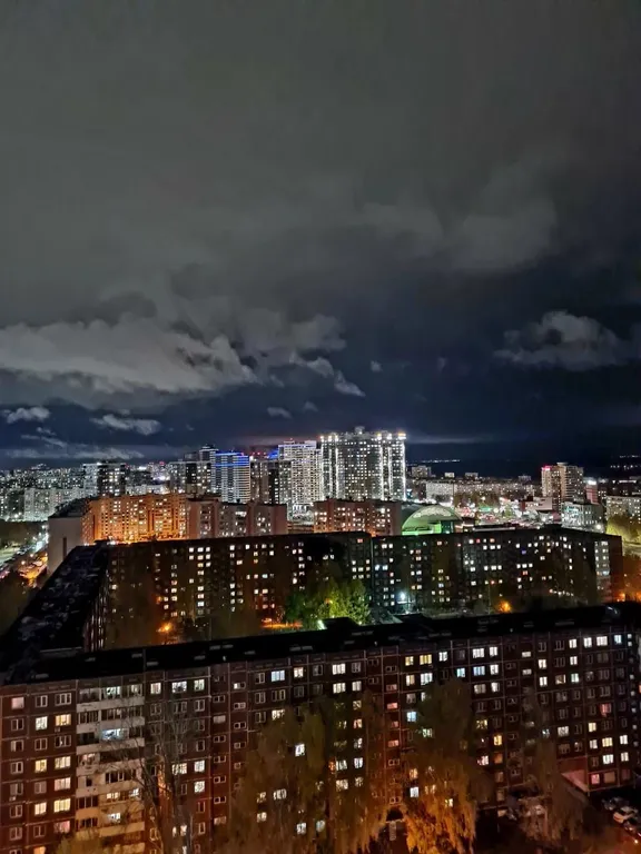 Уютная квартира возле парка на 15 этаже