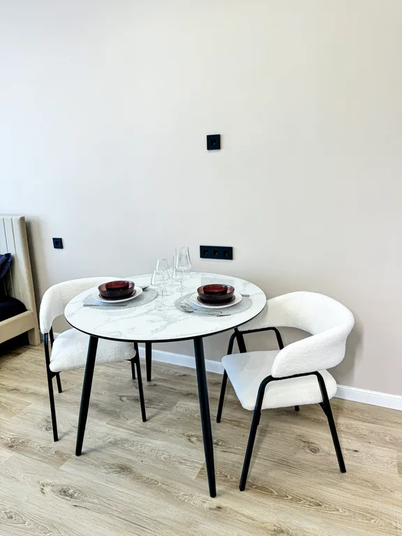 Студия в центре города с видом на набережную