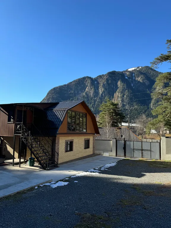 Коттеджный домик у Озера