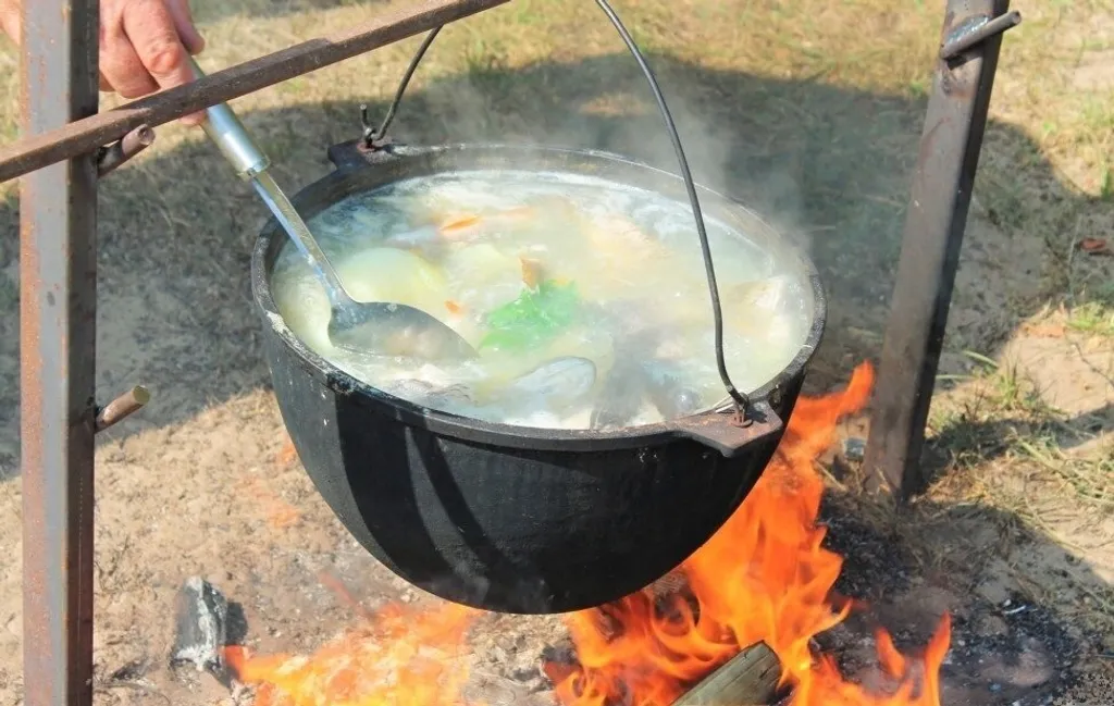 Дом для рыбалки и отдыха на берегу Астрахань