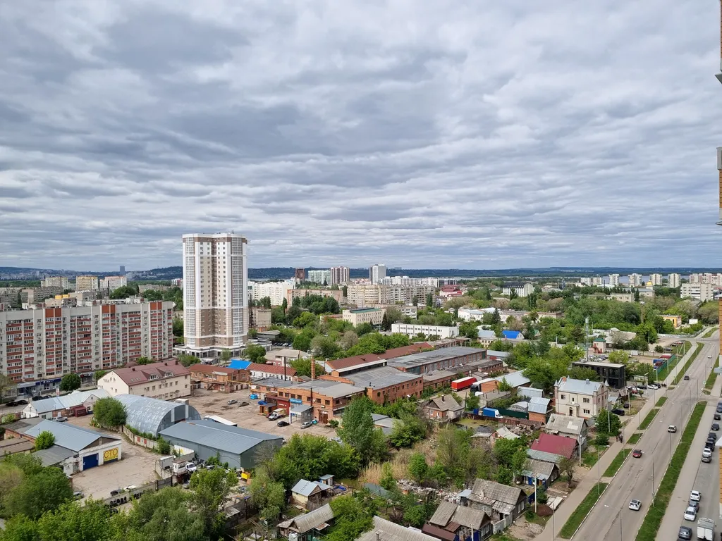 Светлая уютная студия в центре с видом на Энгельс, Саратов и Волгу