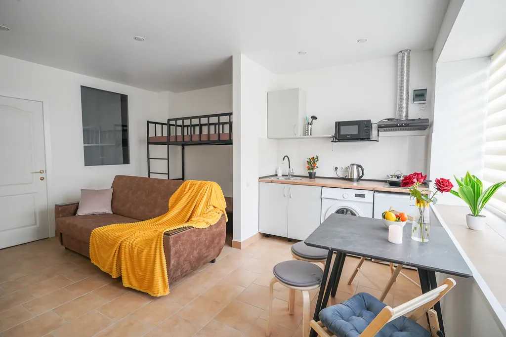 Стильная новая студия для 6 гостей