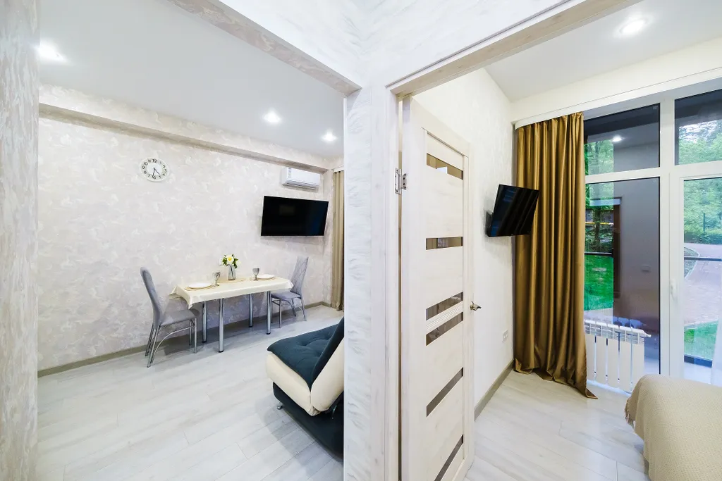 Квартира с видом на зелень и большой лоджией в новом ЖК 800 м от моря