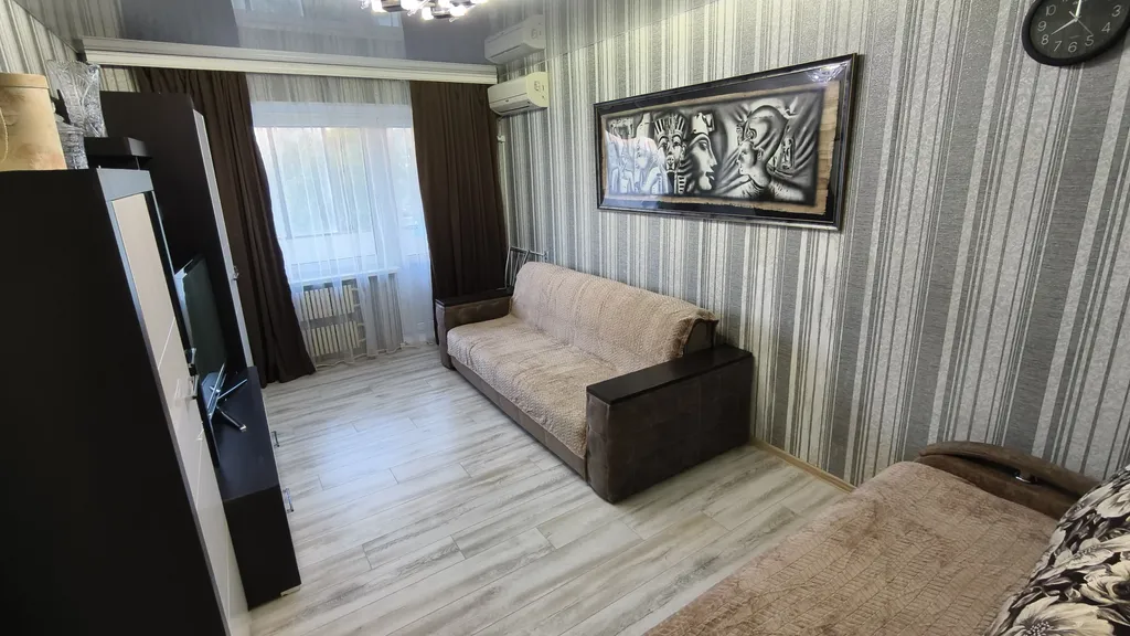 Новая 2-ух-комнатная квартира с хорошим расположением