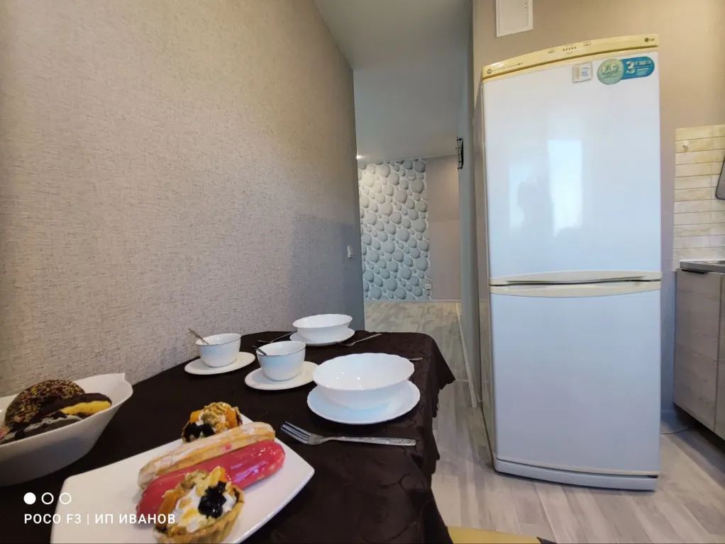 Двухкомнатные апартаменты с балконом в центре