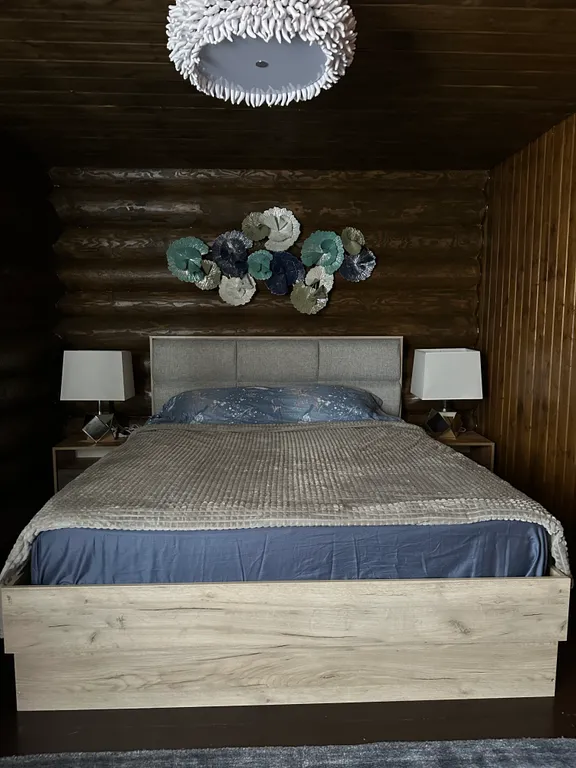 Просторный дом с баней и чаном