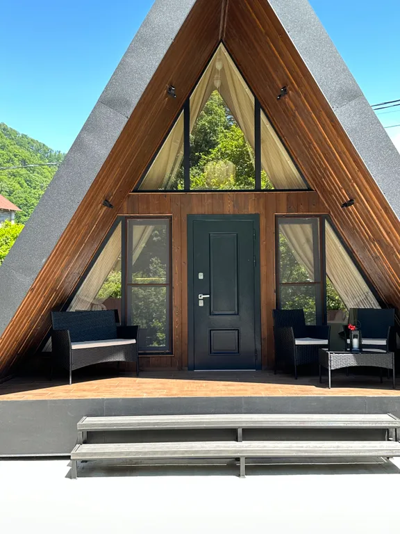 Коттедж Дом в стиле A-frame — Пластунка