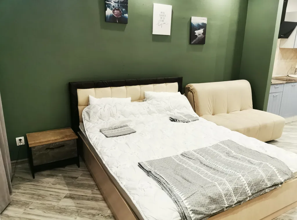 Квартира в тихом зелёном районе с видом на реку