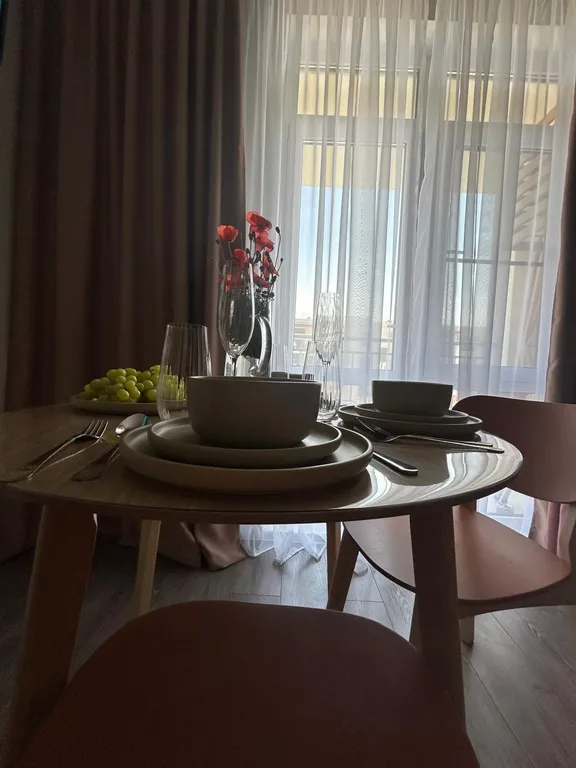 Студия с бассейном