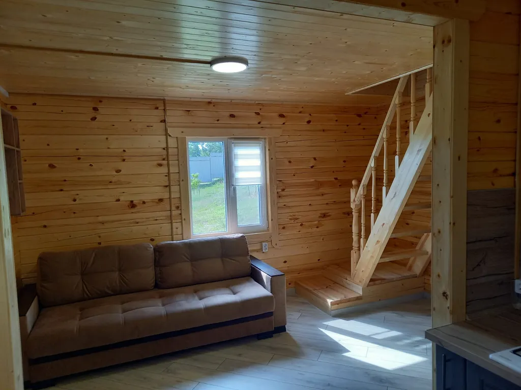 Новый дом-сруб у реки в живописном месте, баня, банный чан, рыбалка