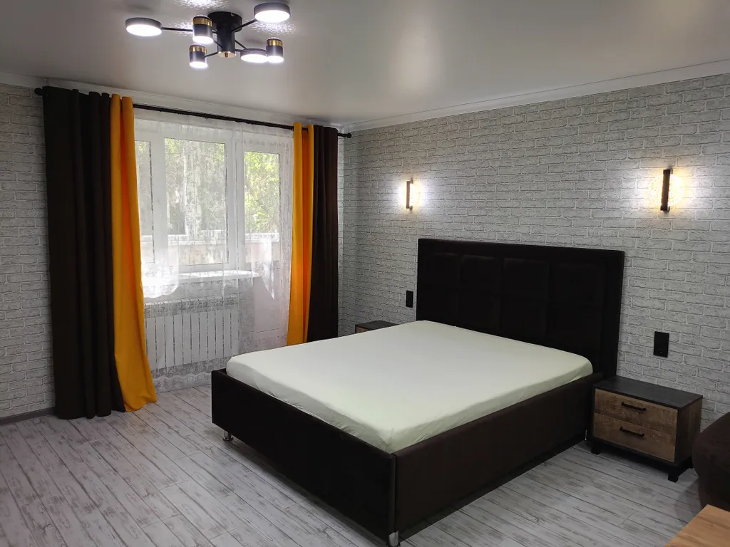 Уютная квартира на Театральном — аренда посуточно в Орск