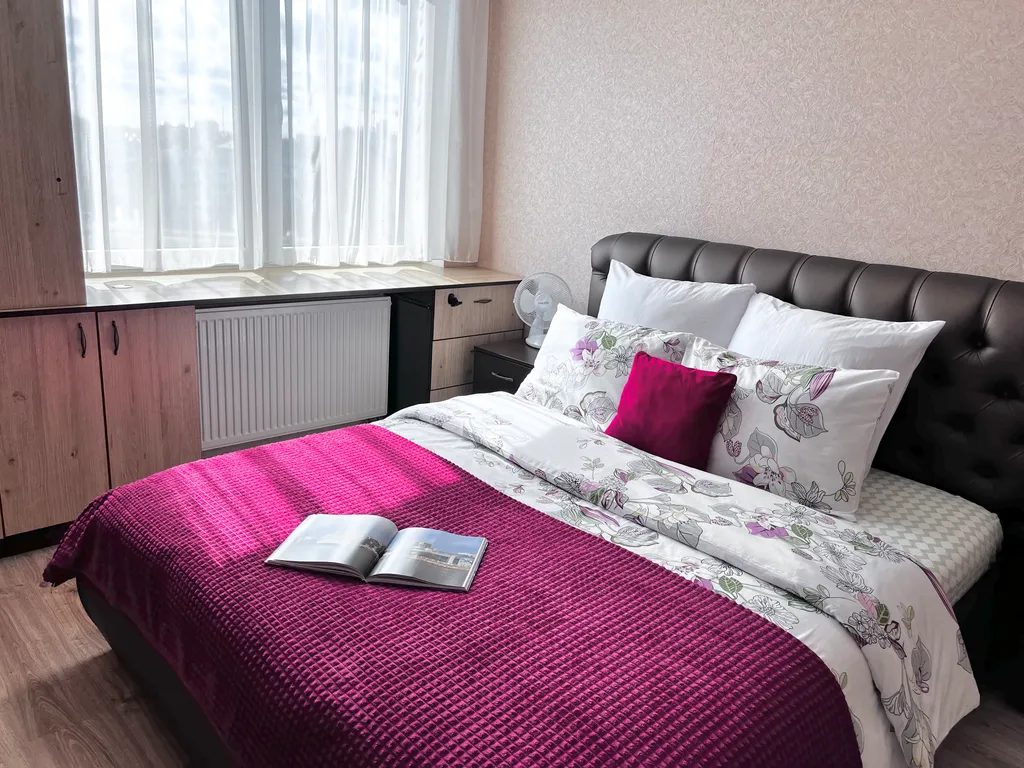 Квартира Огороженная парковка на Липовой аллее, Артиллерийская — аренда посуточно в Калининград