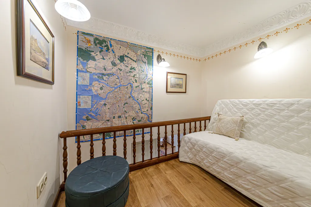 Квартира delux с 4 спальнями и парковкой у Эрмитажа