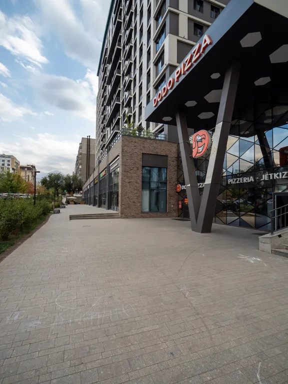 Квартира просторная с балконами, рядом с Мегой