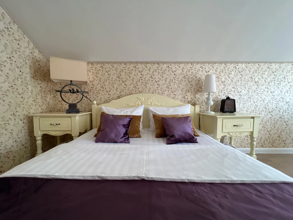 Дом Прованс на берегу озера